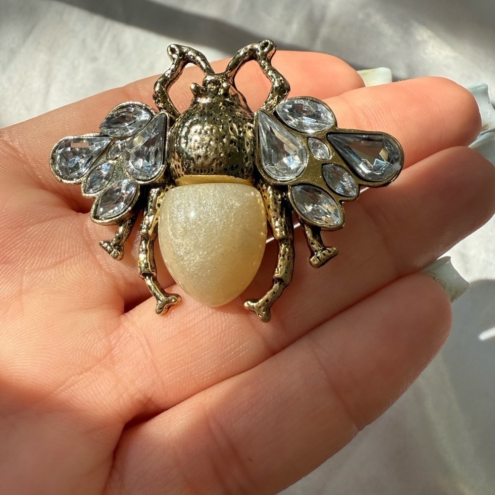 Vintage Gold color Bee Brooch with Crystal Accents - Picture 5 of 5